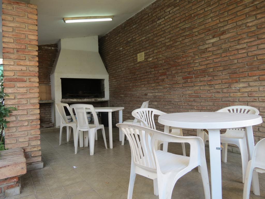 Hotel Arenales Villa Carlos Paz Exteriör bild