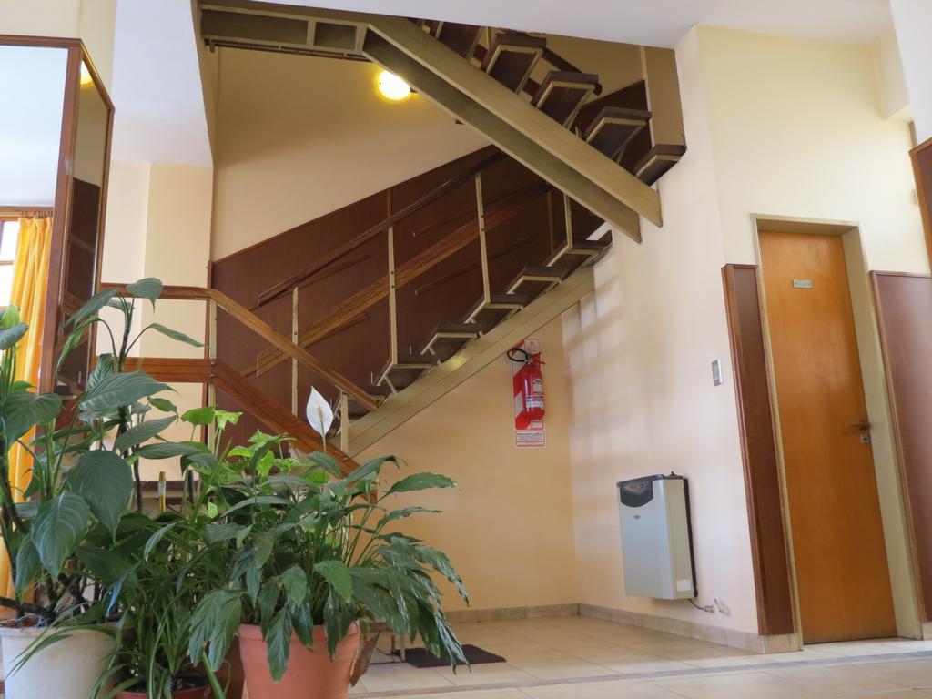 Hotel Arenales Villa Carlos Paz Exteriör bild