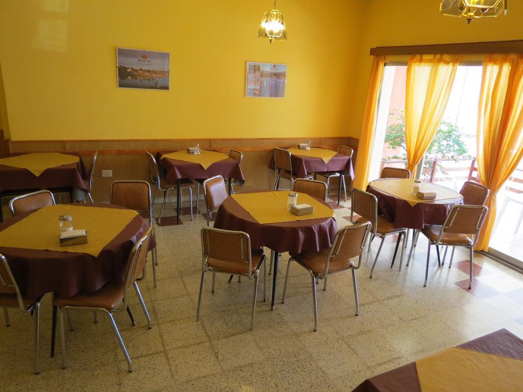 Hotel Arenales Villa Carlos Paz Exteriör bild